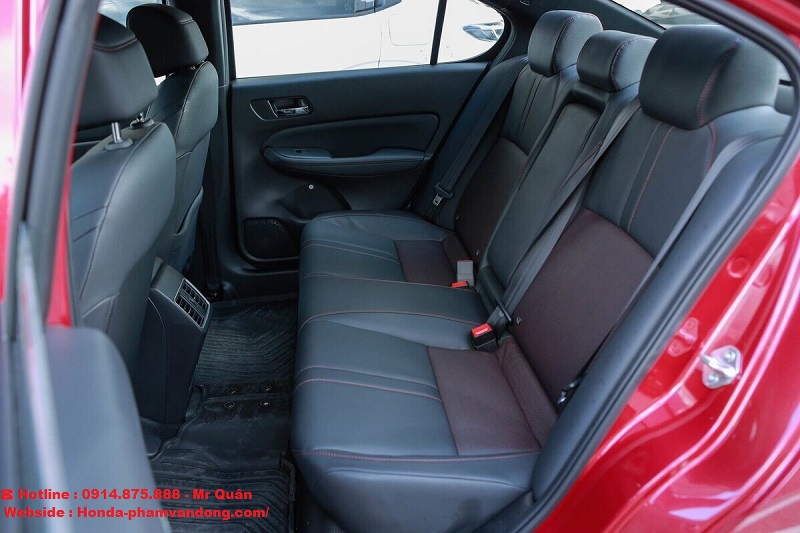 Hàng Ghế Thứ 2 Trên Honda City RS